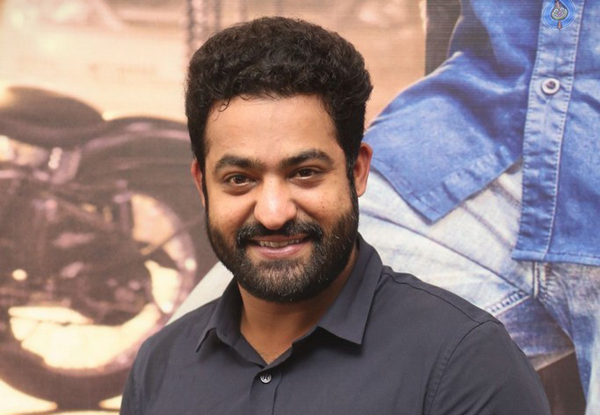 ntr,puri jaganath,ntr lpuri combo movie,.,ism,janatha garage,puri jaganath  ఎన్టీఆర్ మ‌న‌సు పారేసుకొన్నాడ‌ట‌..!